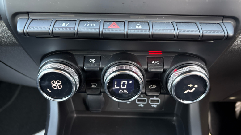 Renault Arkana 1.6 E-TECH Hybrid 145 Iconic 5dr Auto Hybrid Estate